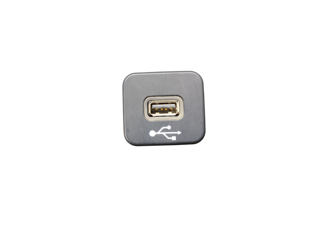 Entrada usb Jeep Compass 2020 1