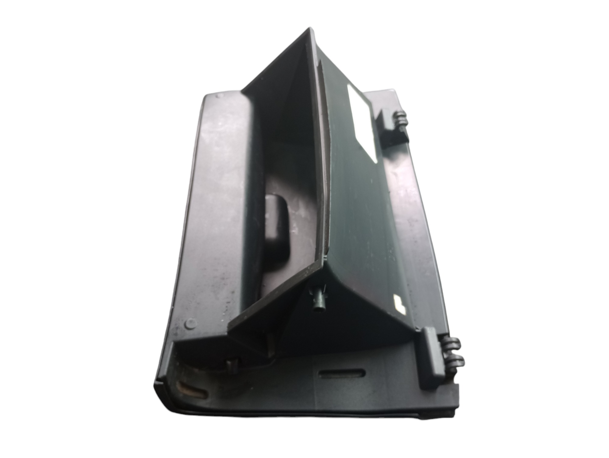 Porta Luvas Nissan Frontier 2017 4