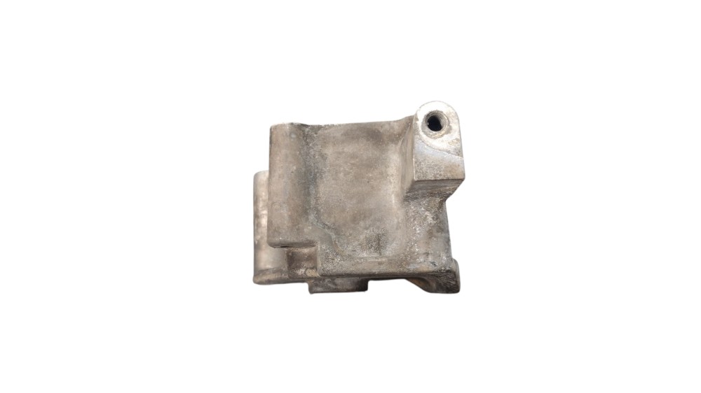 Suporte Alternador Pajero Tr4 2006 3