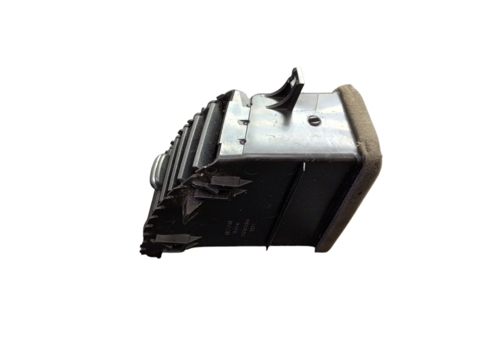 Difusor De Ar Central L.e Nissan Frontier 2014 3