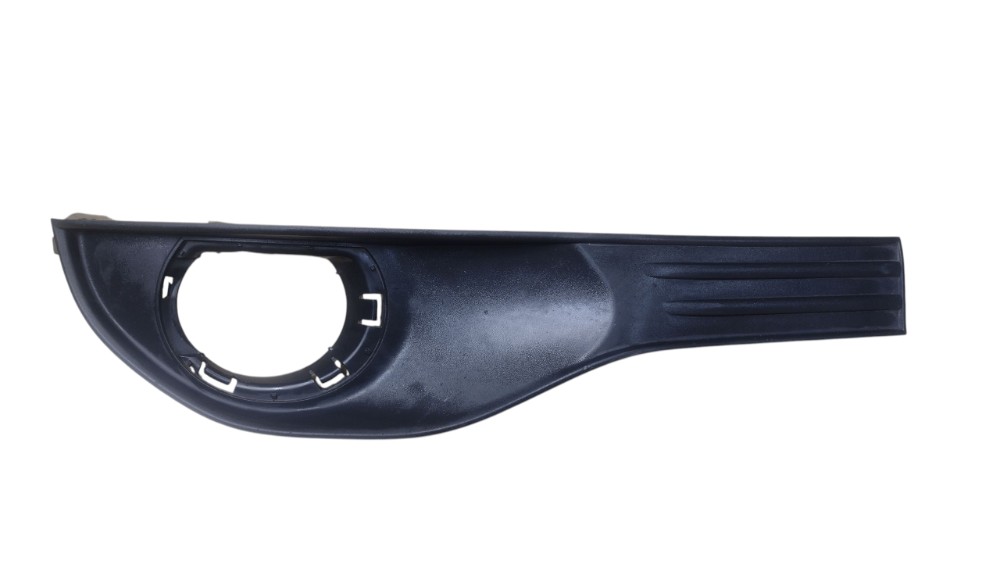 Acabamento farol de milha L.D S10 2017