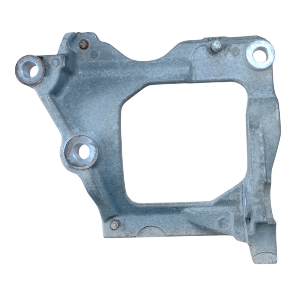 Suporte Compressor Ar Condicionado Hilux 2020 3