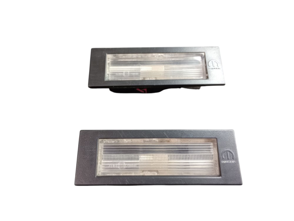 Par De Luz Placa Jeep Renegade 2022