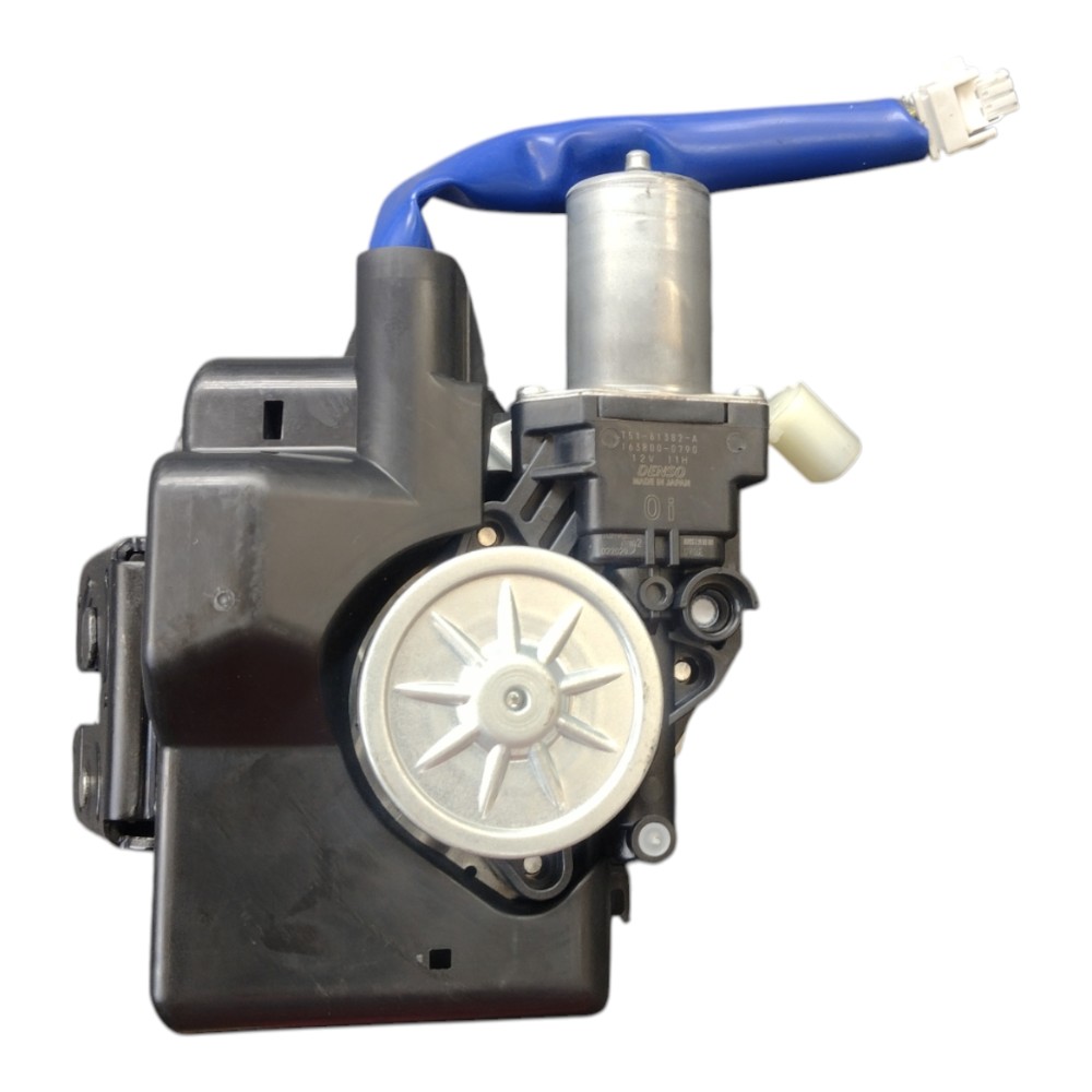 Motor elétrico tampa traseira Corolla Cross 2025