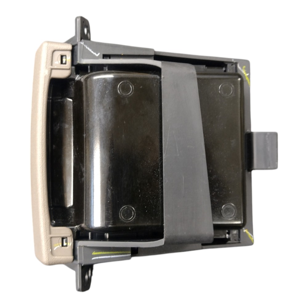 Porta Treco Cinzeiro Painel Hilux Sw4 2009 4