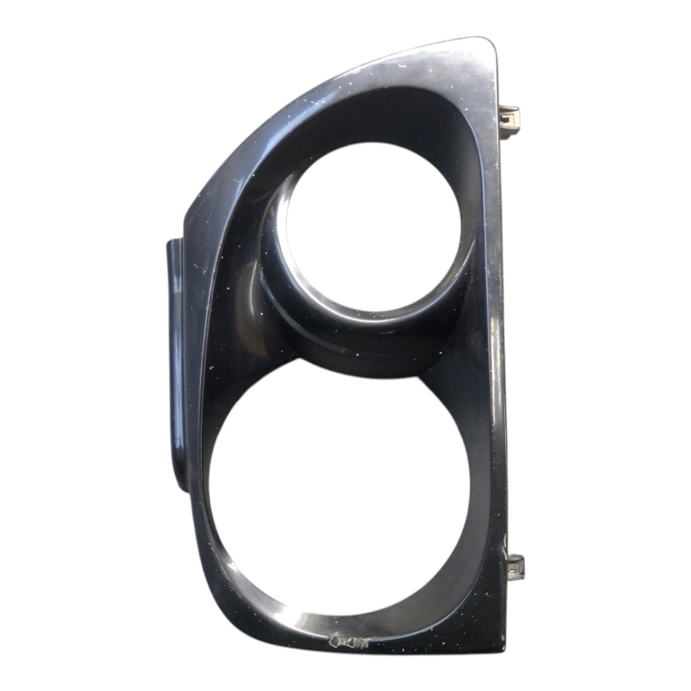 Moldura Farol L.d Pajero Sport 2010 Detalhes 6
