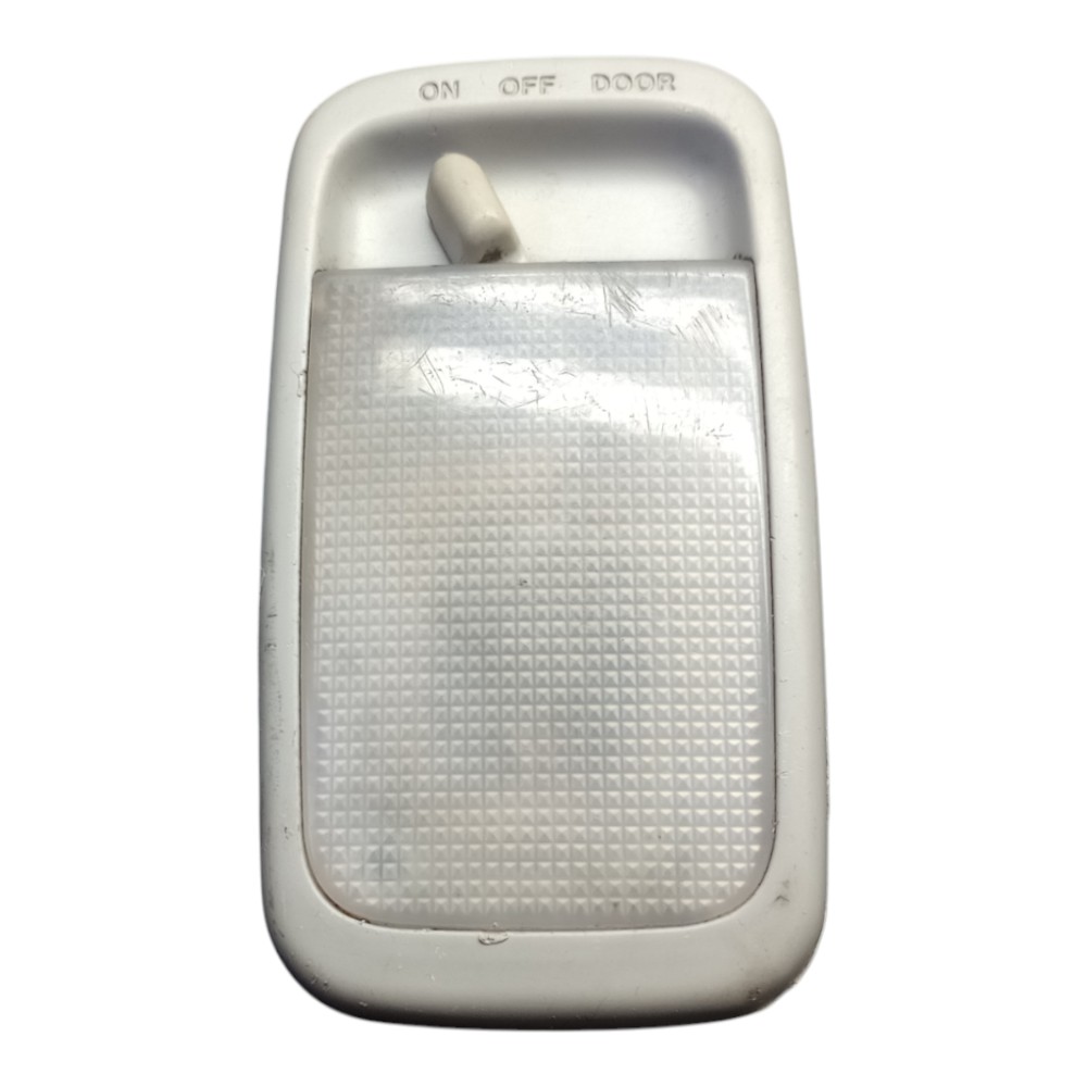 Luz cortesia teto Hilux 2013