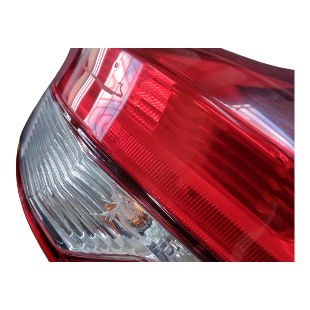 Farol T.d Nissan Kicks 2021 Com Detalhe Direito/passageiro Direito/passageiro 9