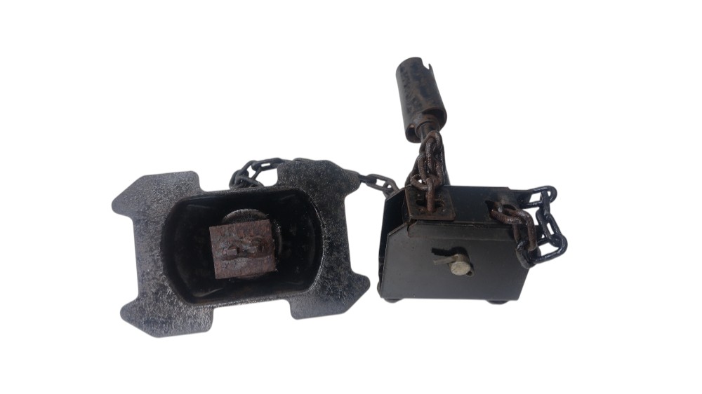 Catraca Suporte Estepe Triton 2010 5