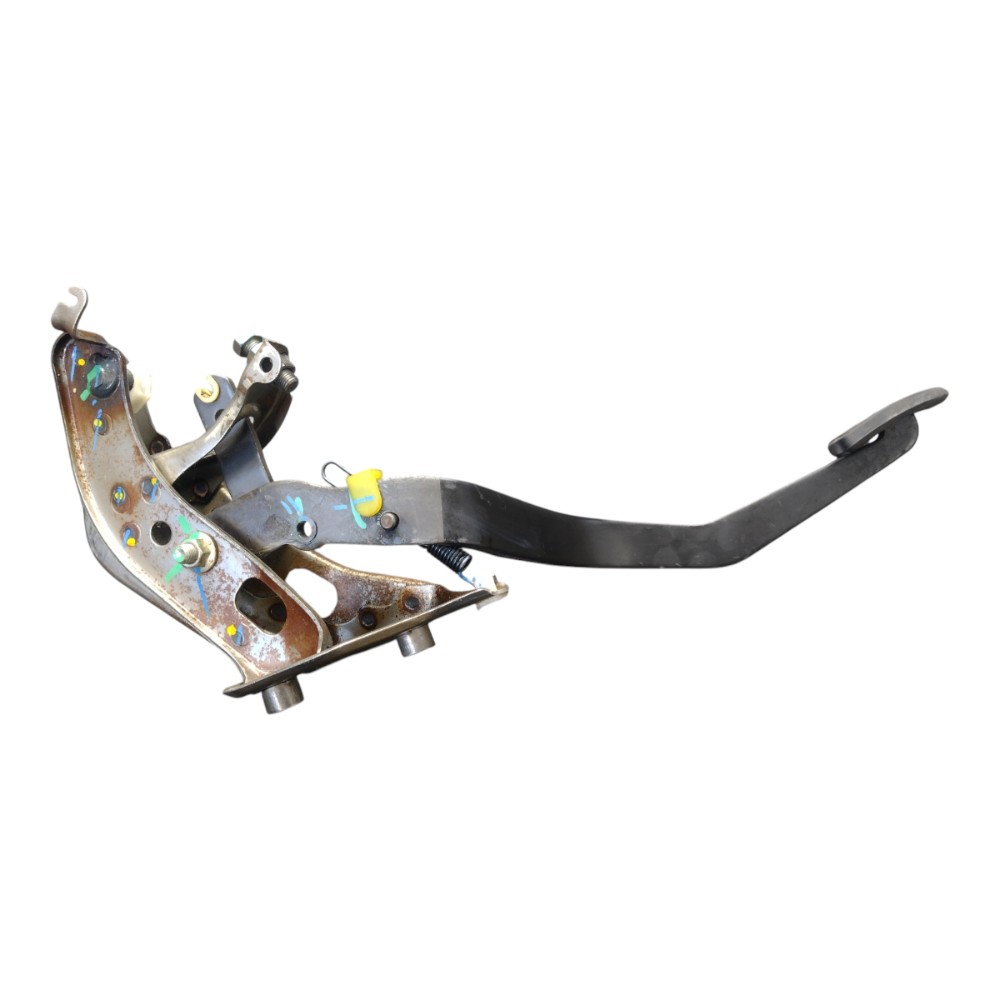 Pedal embreagem Hilux SW4 3.0 2009 4