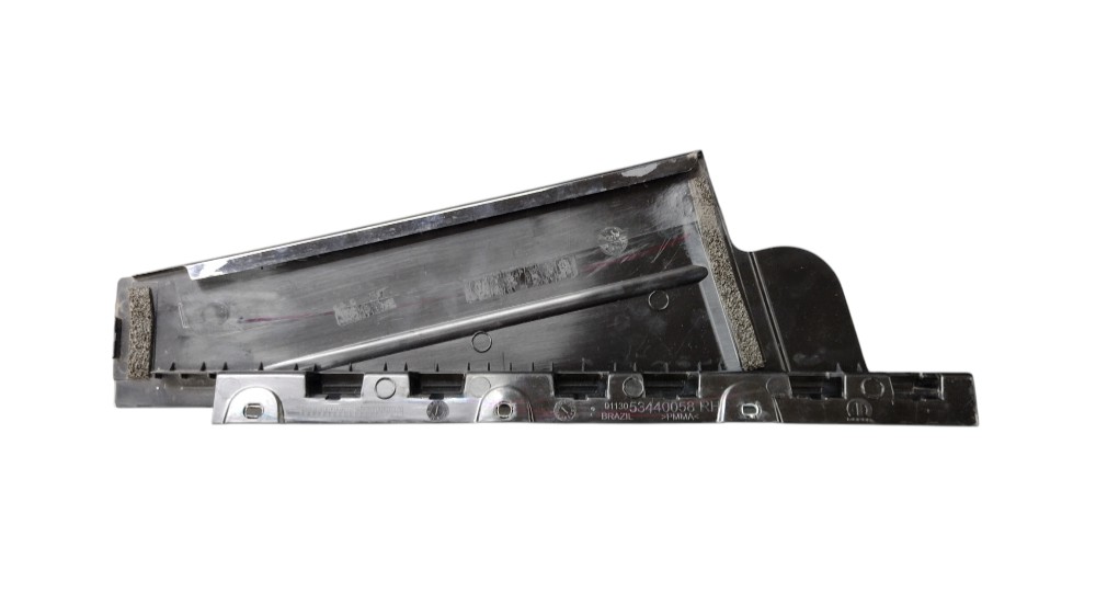 Moldura superior porta T.D Compass 2019 5