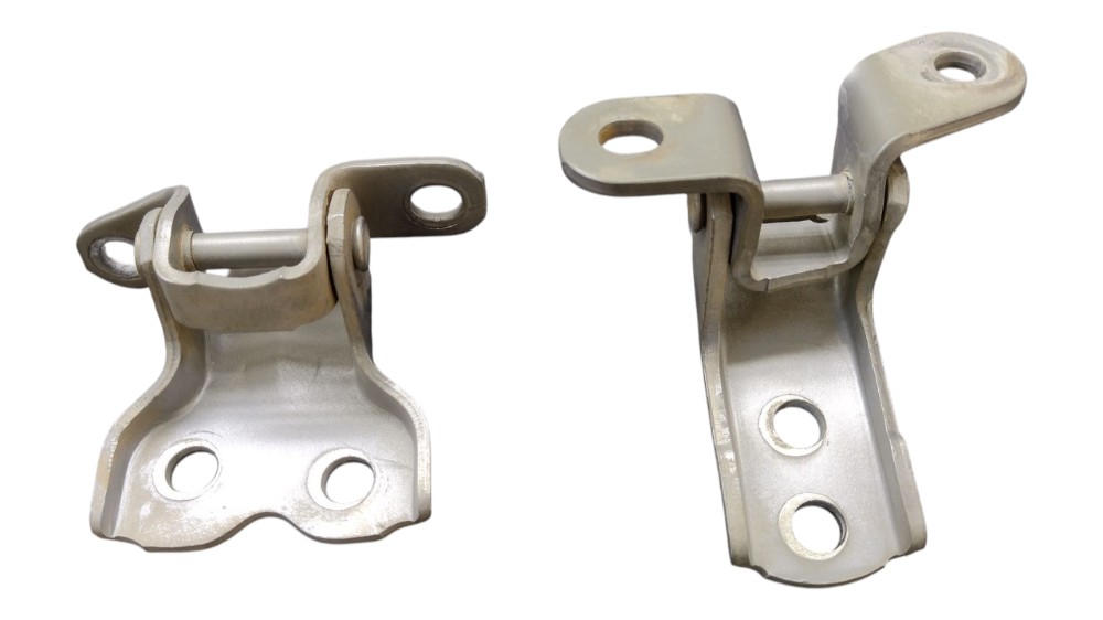 Par Dobradiça Porta D.d Hilux 2015 1