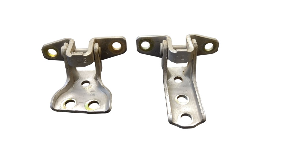 Par dobradiça porta T.E Pajero TR4 2010