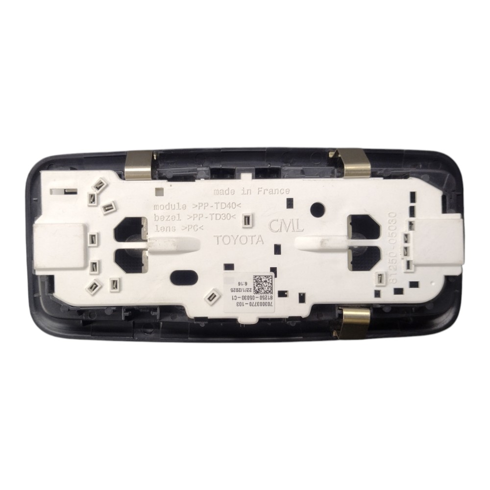 Luz Teto Cortesia Traseira Corolla Cross 2025 5