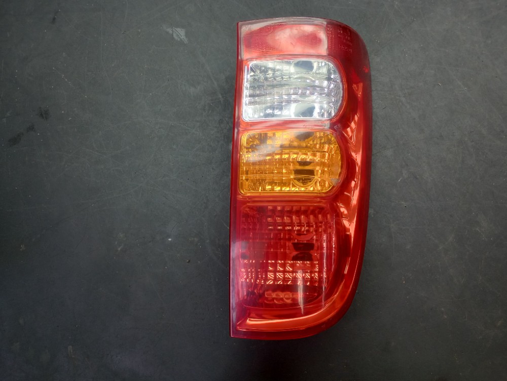 Lanterna T.e Hilux 2009 Recuperar Pino Esquerdo/motorista 2