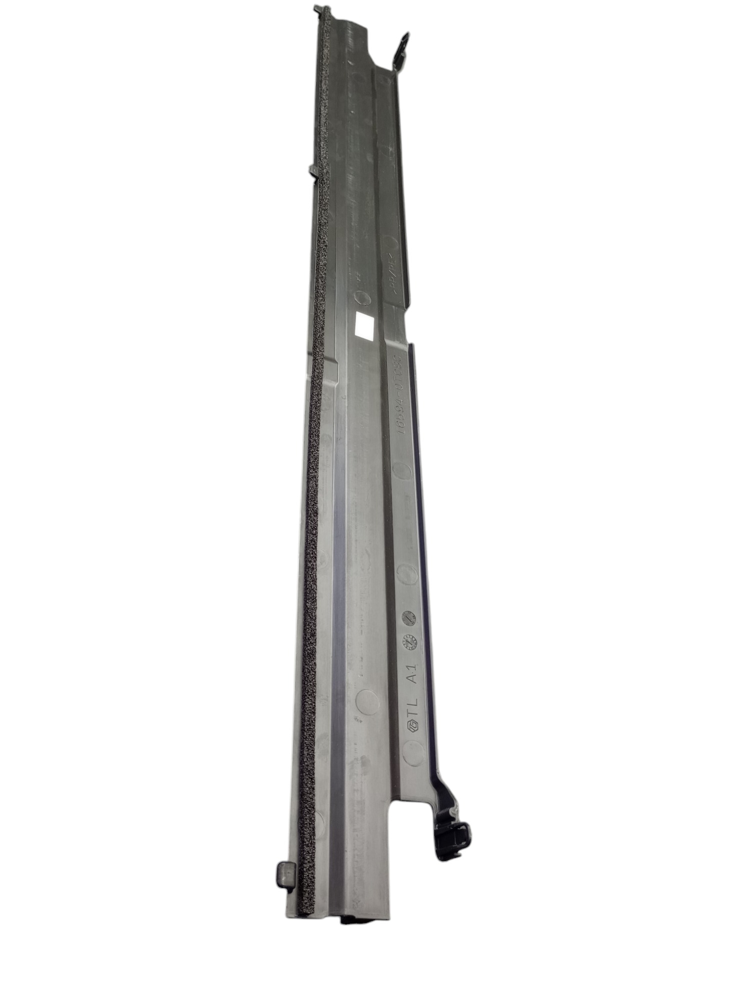 Defletor Superior Radiador Corolla Cross 1.8 Hybrid 2024 2