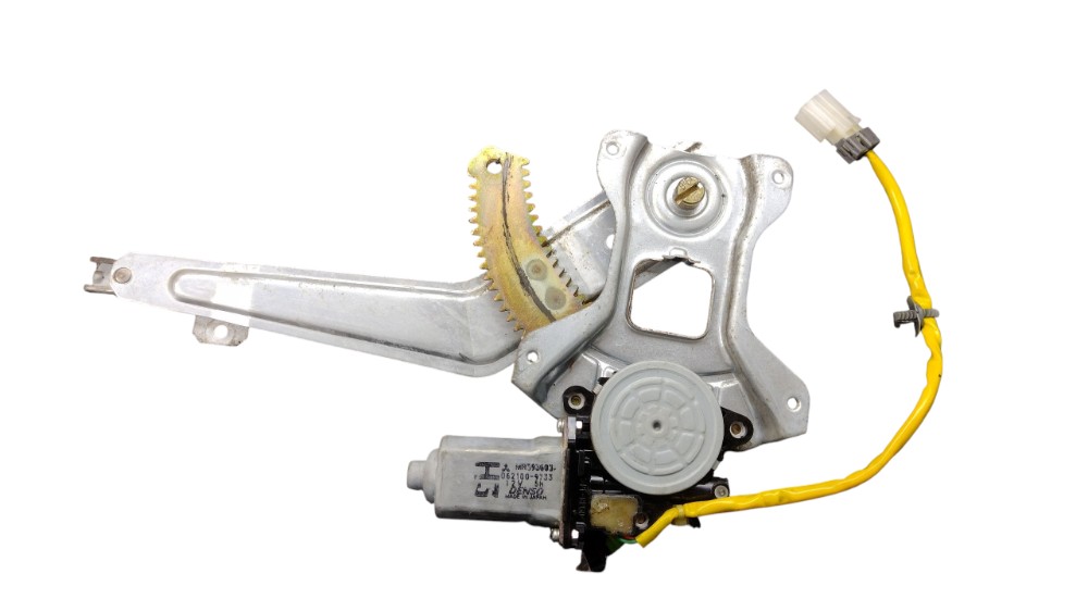 Máquina De Vidro Porta T.e Pajero Tr4 2010 1