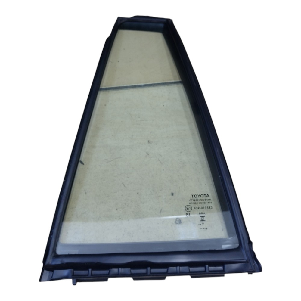 Vidro fixo porta T.D Corolla Cross 2025 4
