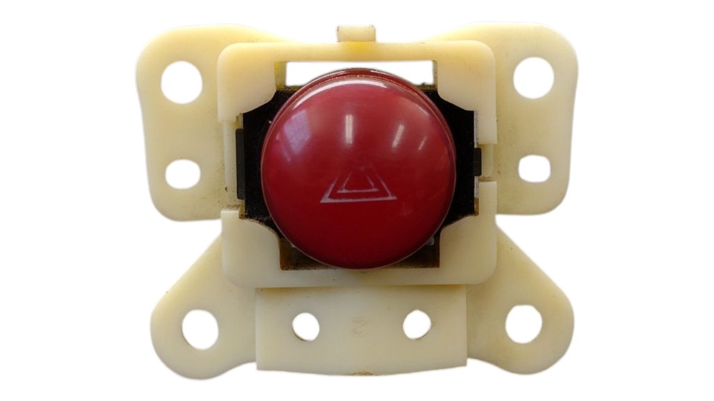 Botão Alerta L200 Triton 2011 1