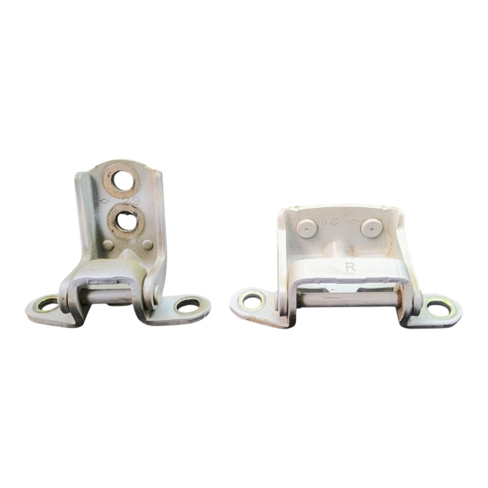 Dobradiça porta t.e Nissan frontier 2013