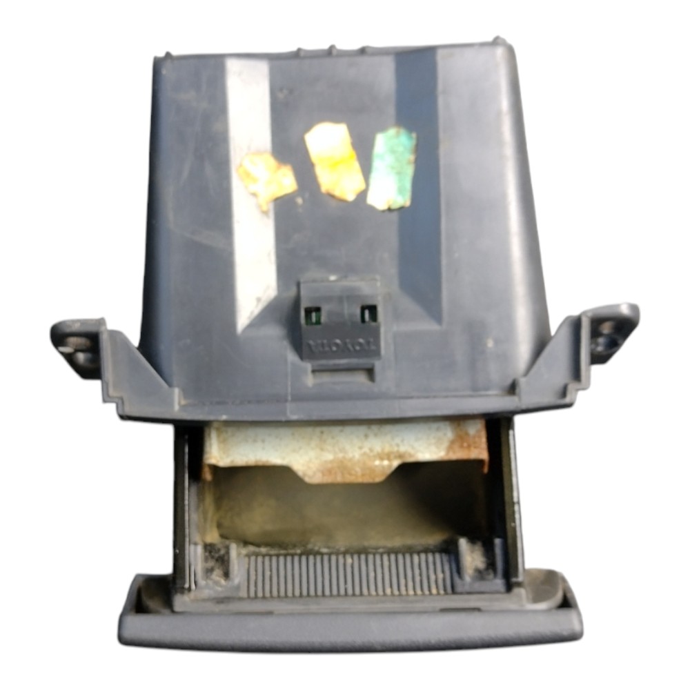 Porta treco cinzeiro painel Hilux 2013