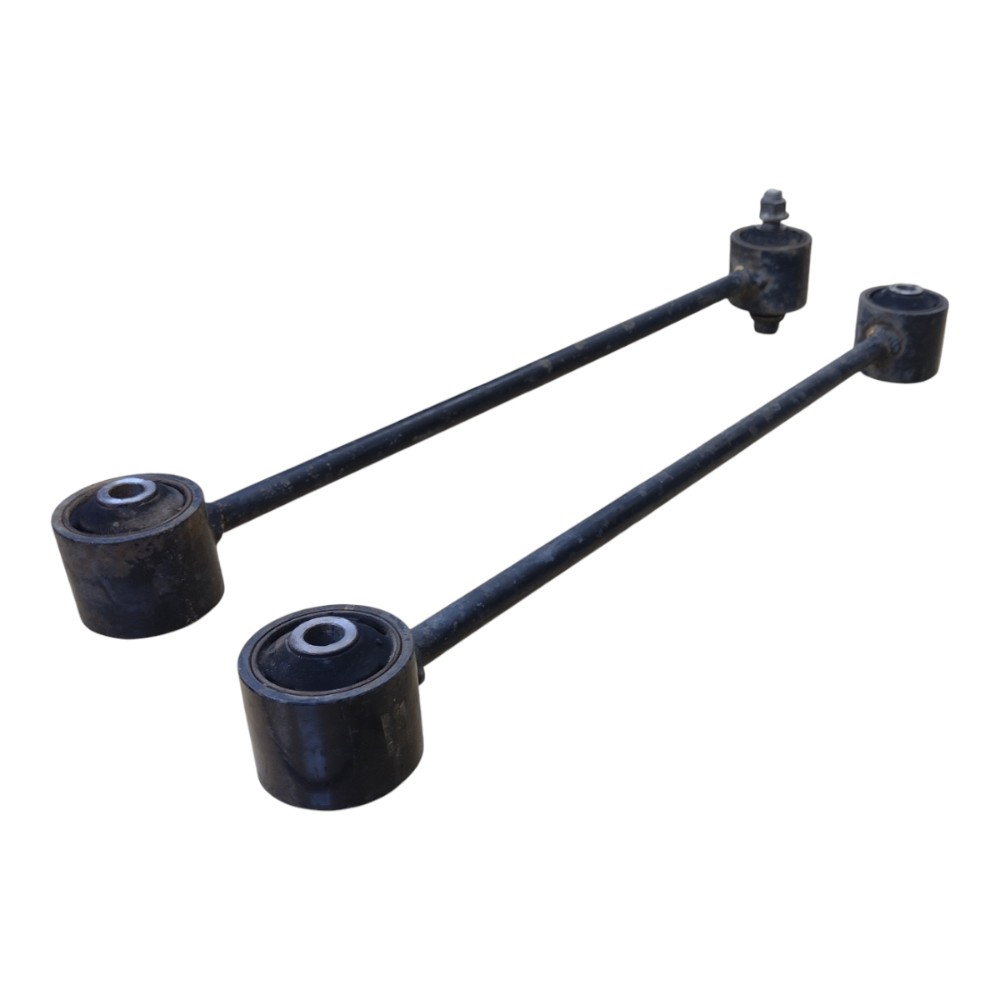 Par tirante suspensão traseiro Hilux SW4 2009    399$ cada 5