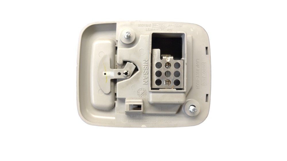Luz Cortesia Frontier 2.5 2014 3