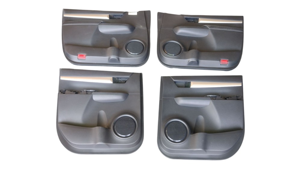 Jogo Forro De Porta Toyota Hilux 2017 1
