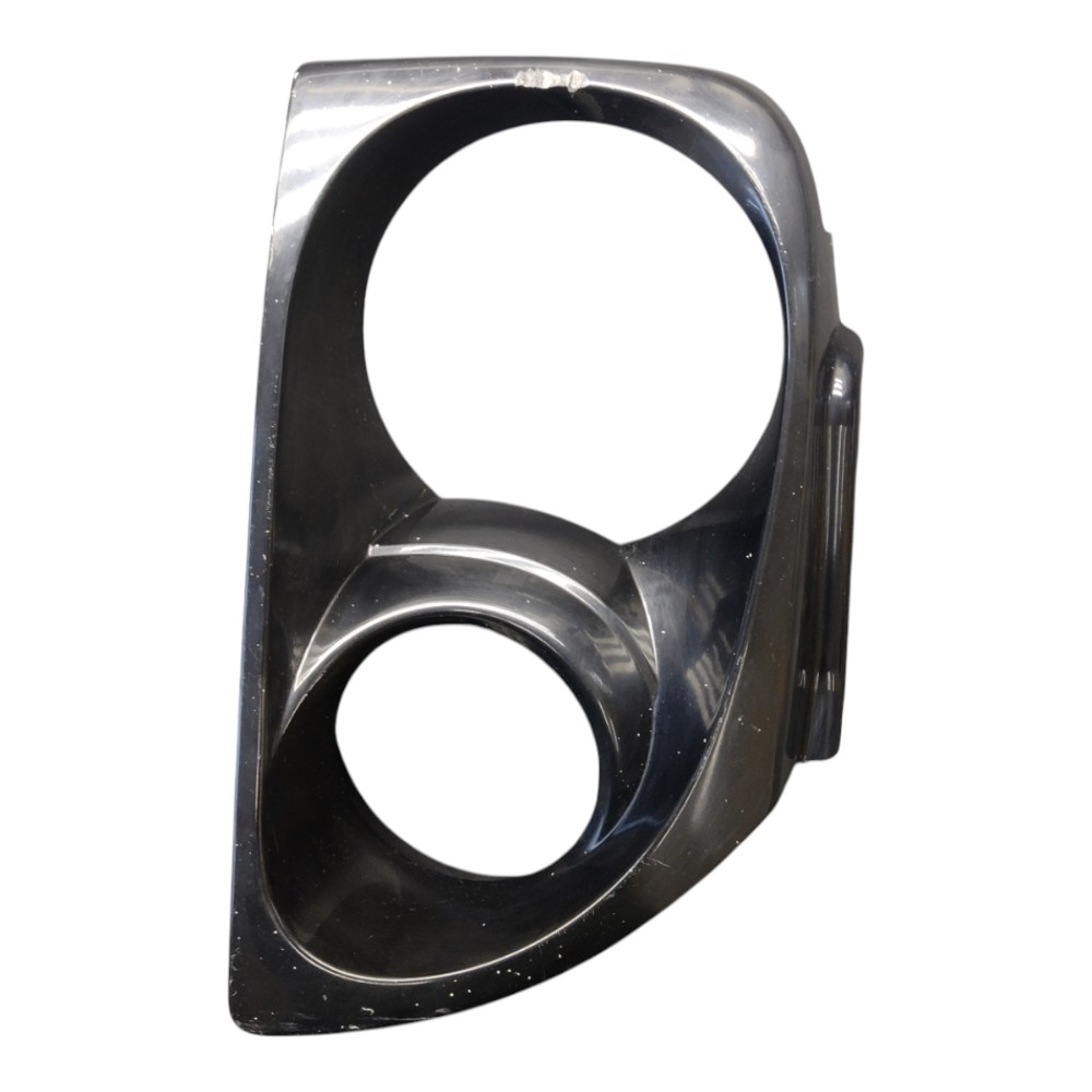 Moldura Farol L.d Pajero Sport 2010 Detalhes 3