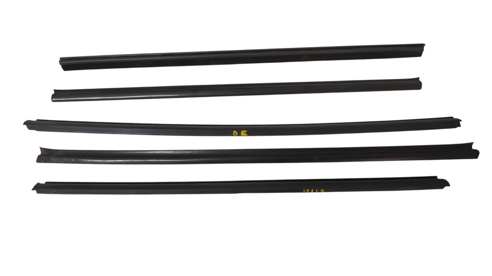 Conjunto Pestanas e Canaletas Do Corsa gm 1999 v173 balcao 2