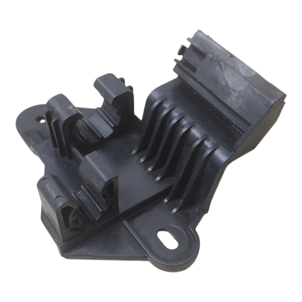 Suporte Mangueira Ar Condicionado Vw Saveiro G5 2012 V156