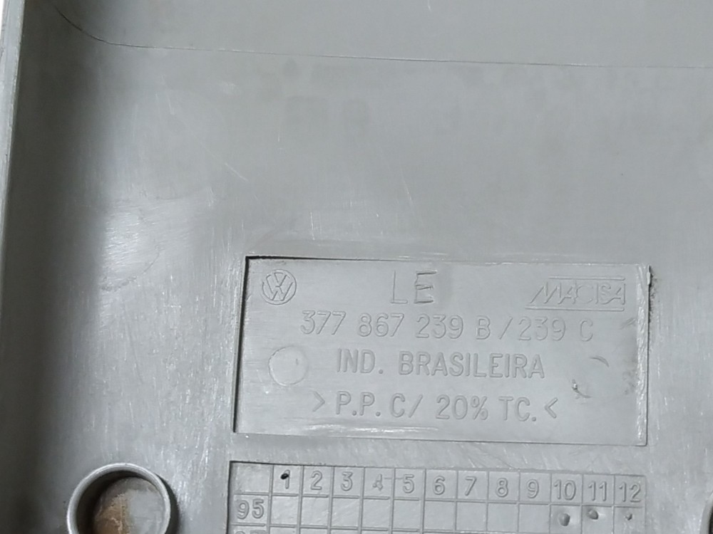 Acabamento Coluna Central Esquerda Vw Gol 1.6 1996 V132 6