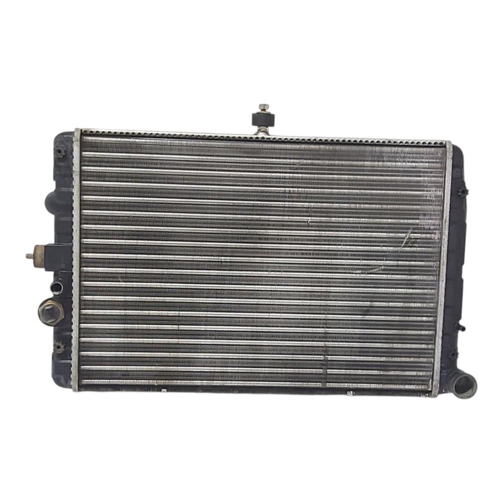 Radiador De Água Vw Parati 1998 V40