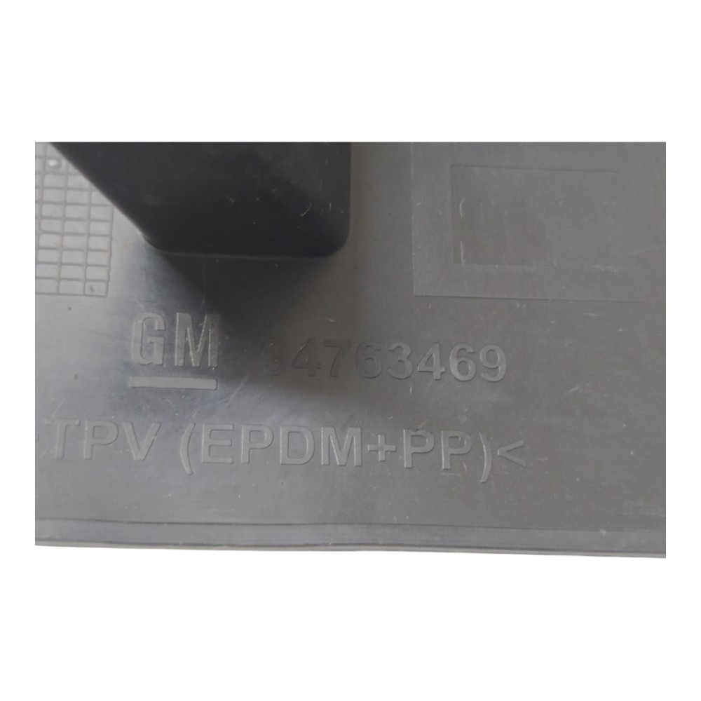 Defletor Parabarro Traseiro Esquerdo Gm Onix 2014 1.4 V140 6