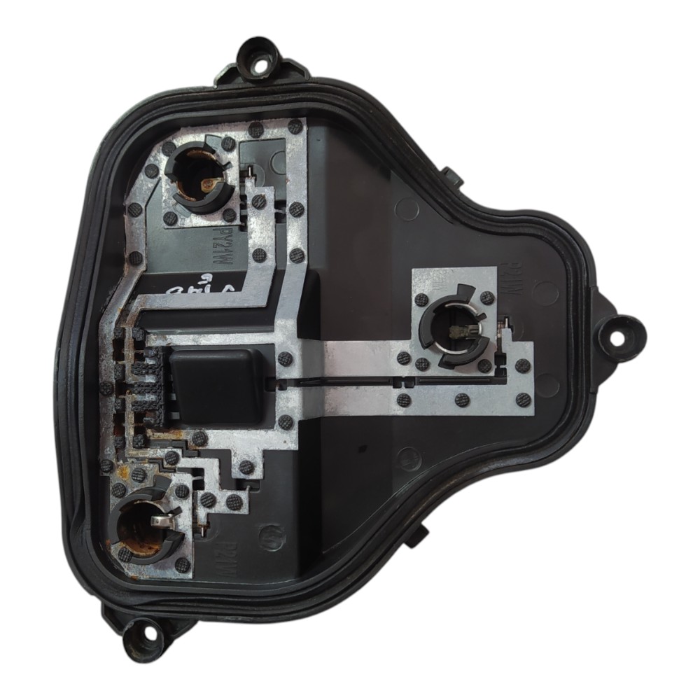 Circuito Lanterna Traseira Esquerda Chevrolet Onix 2014 V140 7