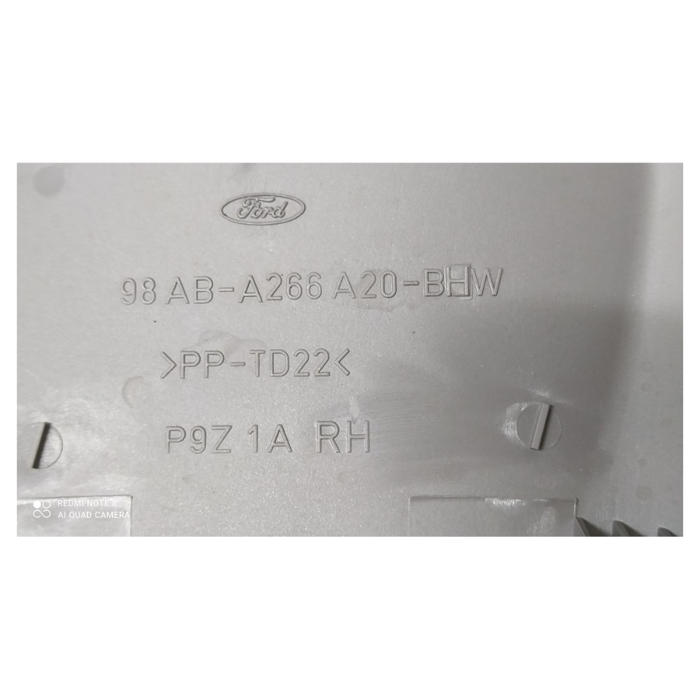 Moldura Maçaneta Traseira Direita Ford Focus 1.8 2001 V155 Cinza Traseira 7