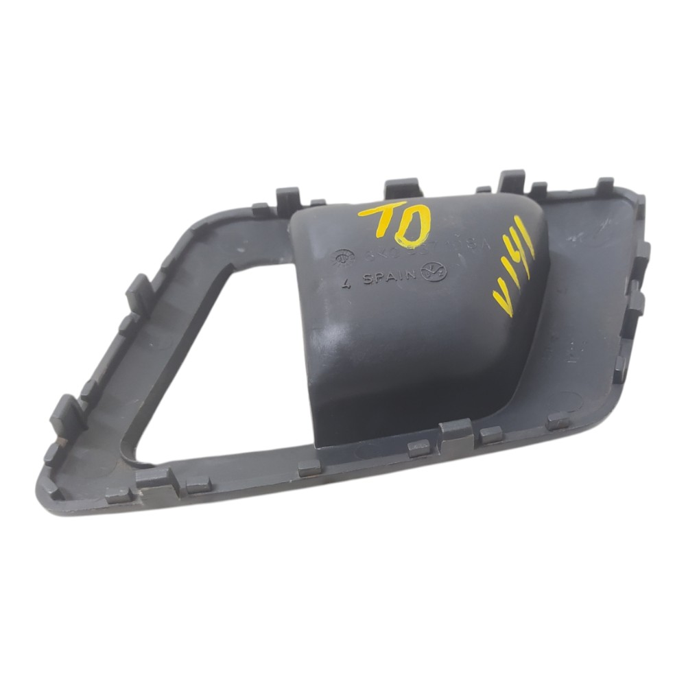 Moldura Maçaneta Interna Tras Dir Vw Polo Classic 1998 V141 Traseira 5
