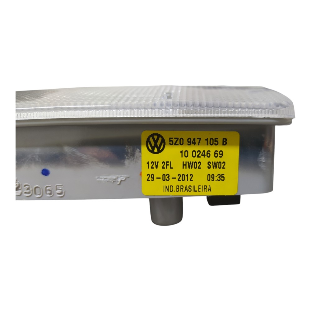 Luz Teto Cortesia Vw Fox 1.0 2013 V157 9