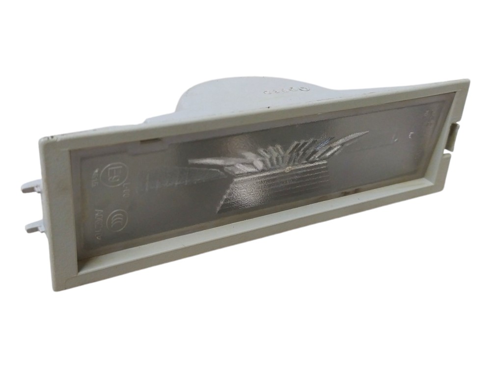 Lanterna Luz De Placa Chevrolet Onix 1.0 2015 V109 2