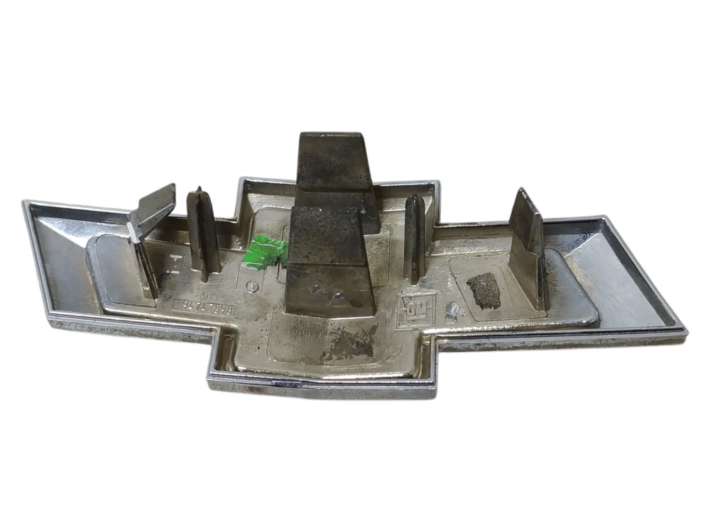 Emblema Grade Dianteira Chevrolet Onix 1.0 2015 V109 3