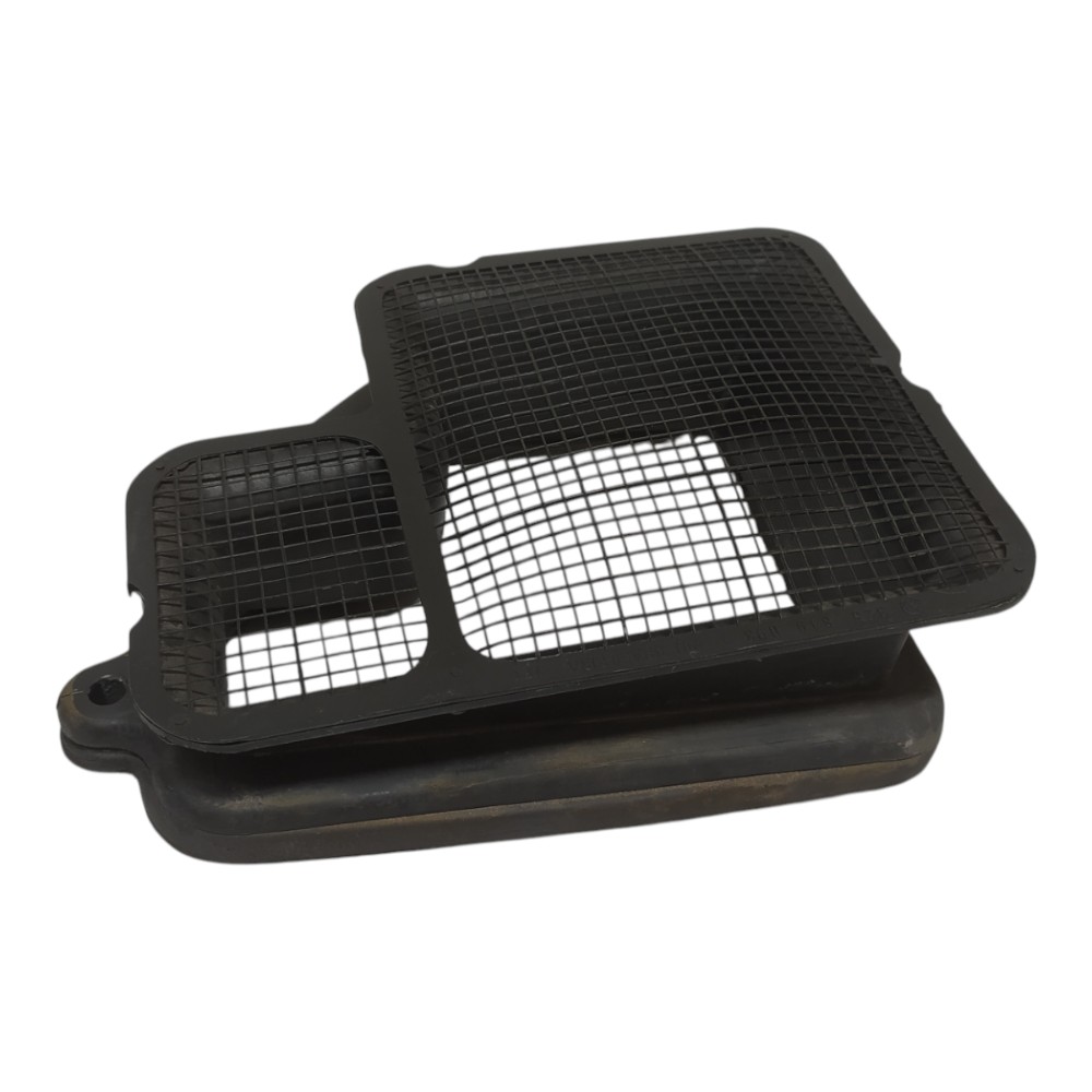 Grade Ventilação Externa Vw Santana Quantum 2002 V166 3