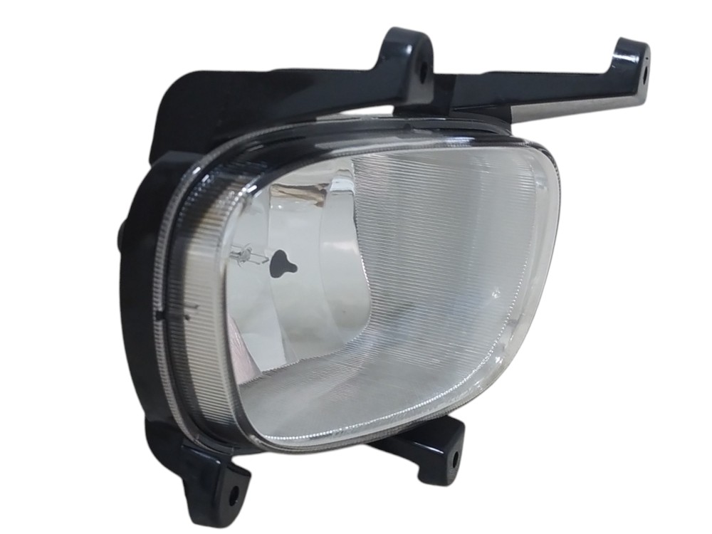 Farol De Neblina Lado Direito Kia Bongo 2004 A 2011 3