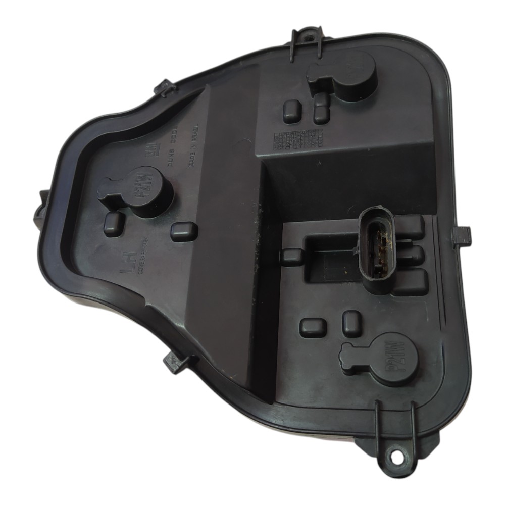 Circuito Lanterna Traseira Esquerda Chevrolet Onix 2014 V140 3