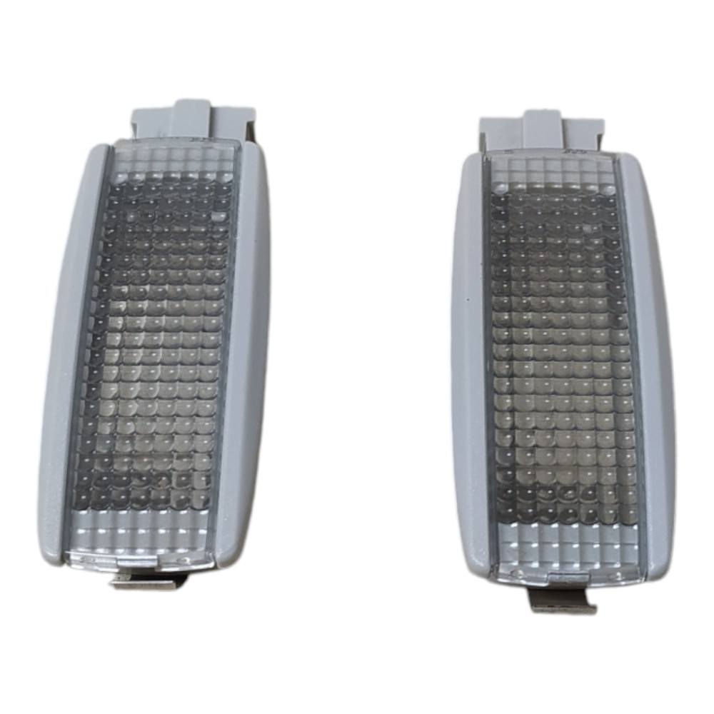 Luz Cortesia Dianteira Vw Fox 2013 V157 2