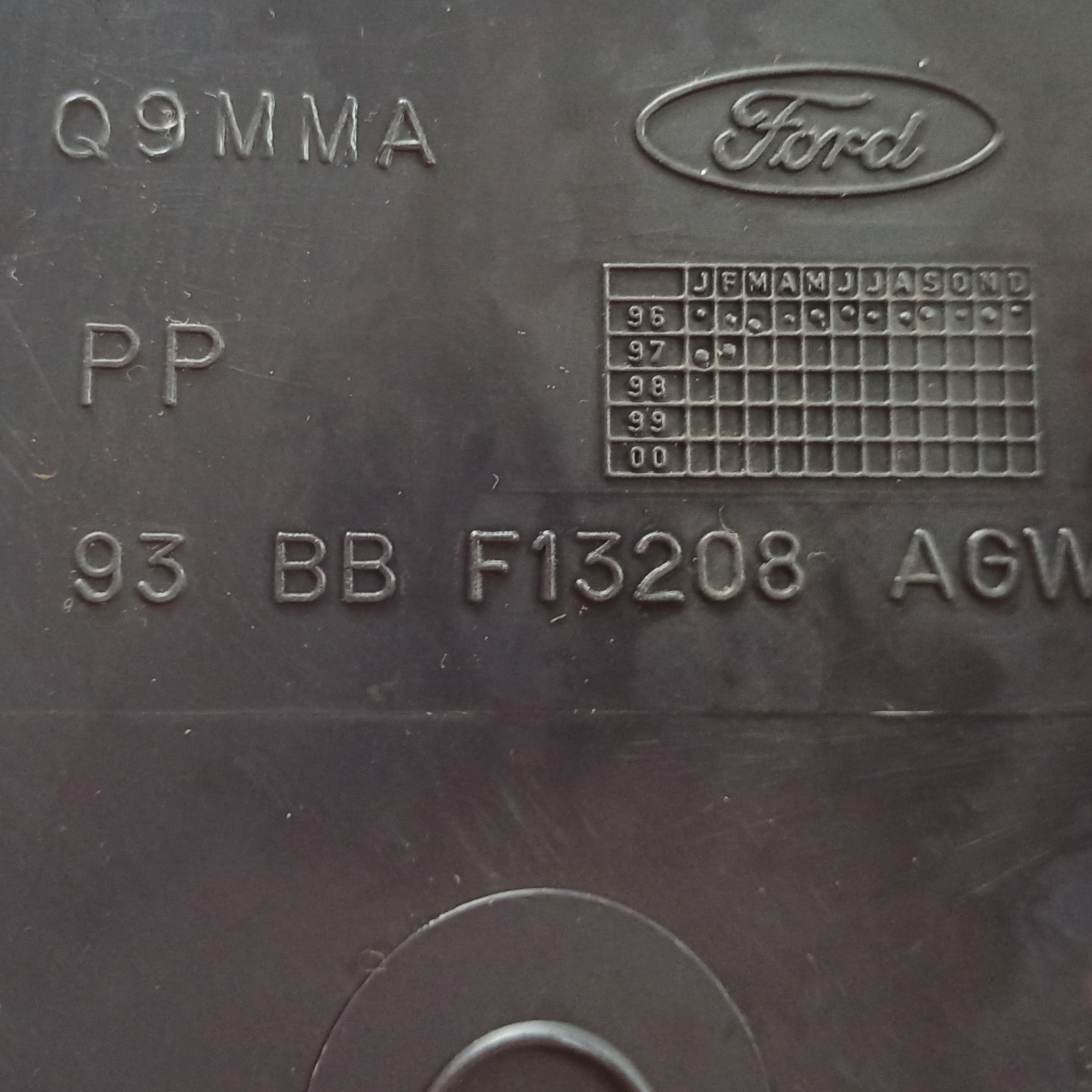 Soleira Porta Traseira Direita Ford Mondeo 1997 V98 8