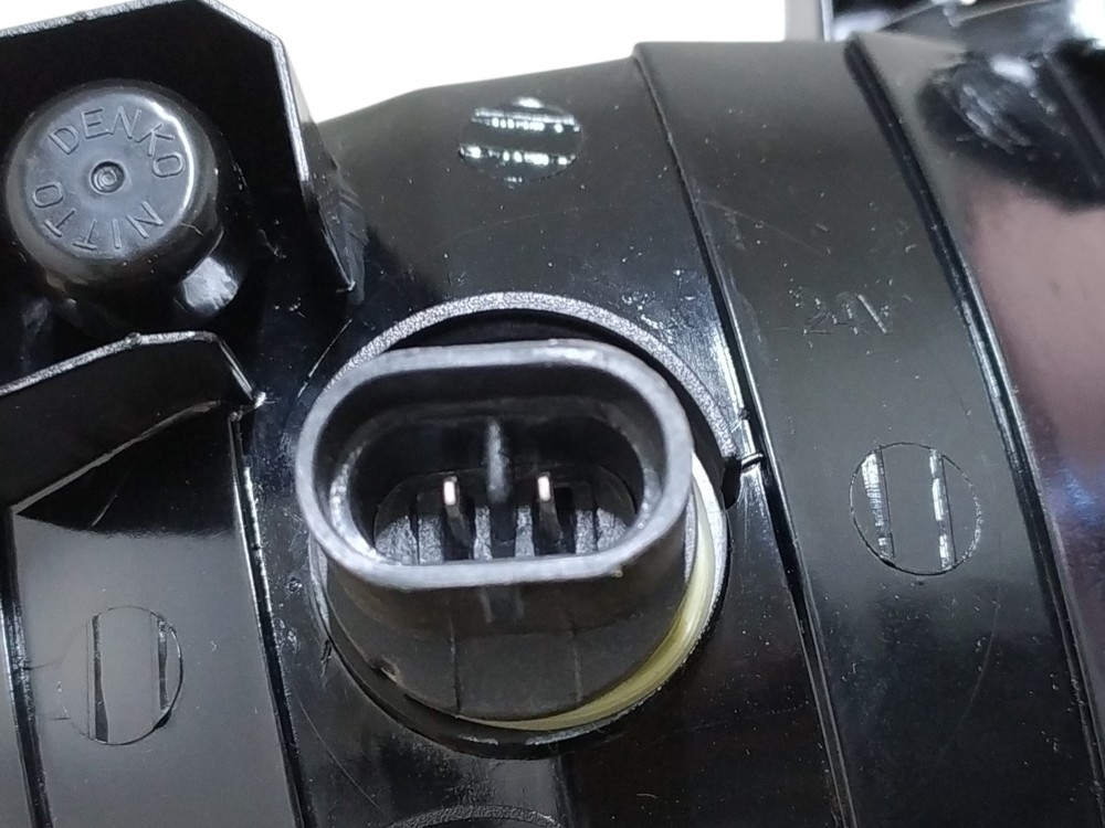 Farol De Neblina Direito Kia Bongo 2004 A 2011 Original 7