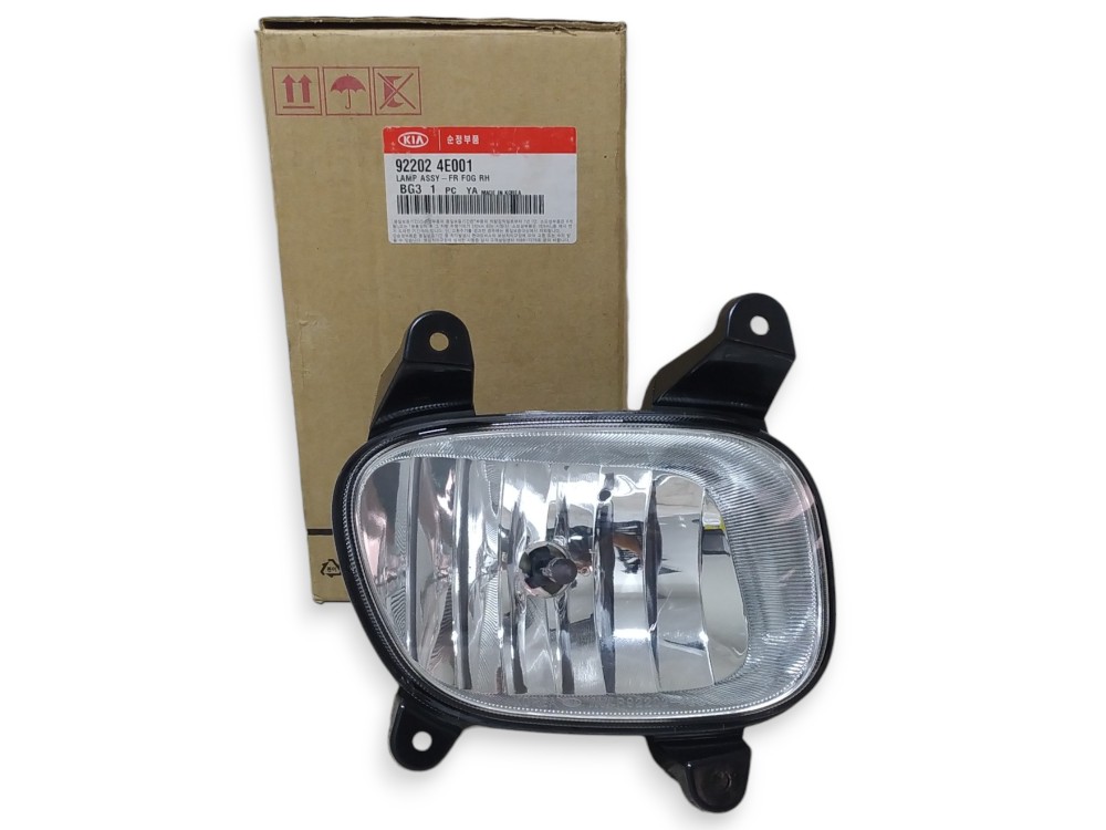 Farol De Neblina Lado Direito Kia Bongo 2004 A 2011