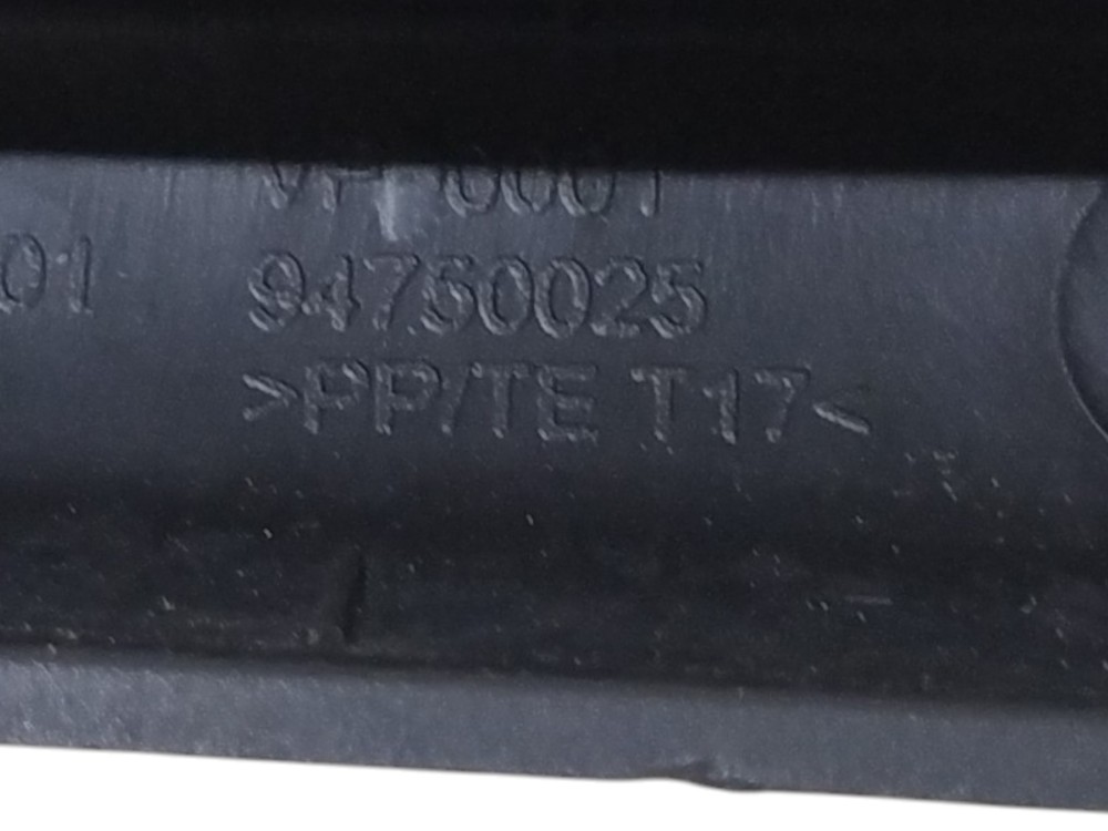Moldura Console Câmbio Chevrolet Onix 1.0 2015 V109 6