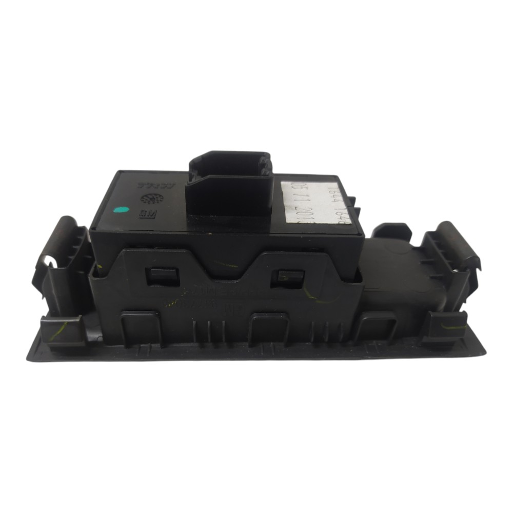 Comando Vidro Elétrico Traseiro Direito Gm Onix 2014  V140 4