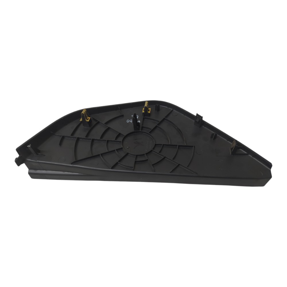 Acabamento Tampa Painel Lateral  Direito Gm Onix 2014 V140 4